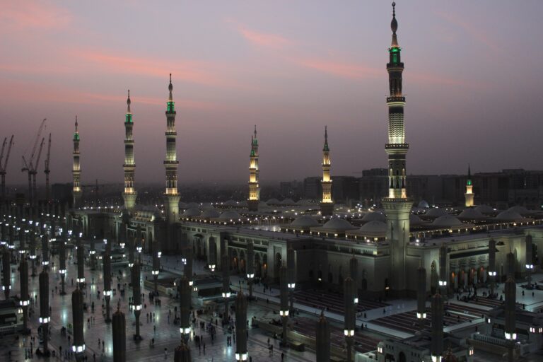 Essential Hajj Travel Tips for Beginners in 2026